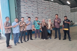 Satgas Pangan Mabes Polri Berkunjung ke Gudang Bulog Panaikang Makassar